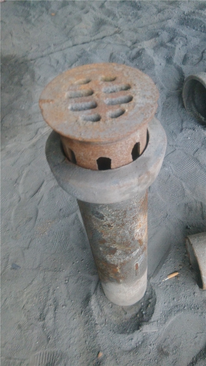 桥梁铸铁泄水管.jpg