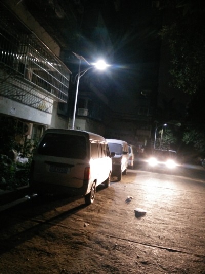 來賓太陽能路燈