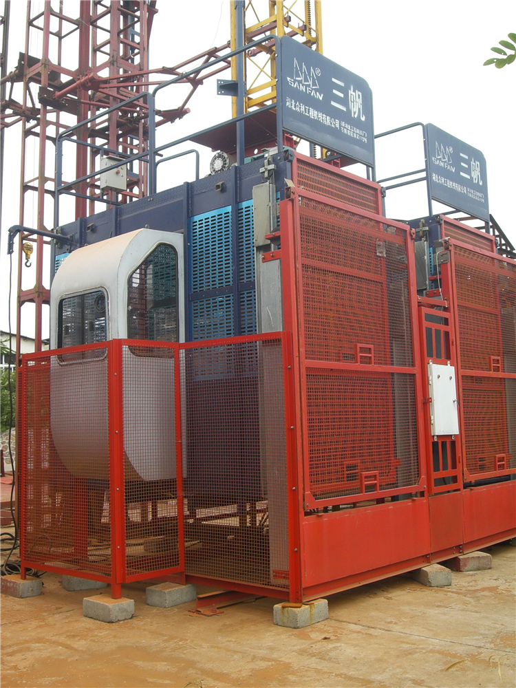 SC100-100B施工升降機  SC100-100B Construction Elevators