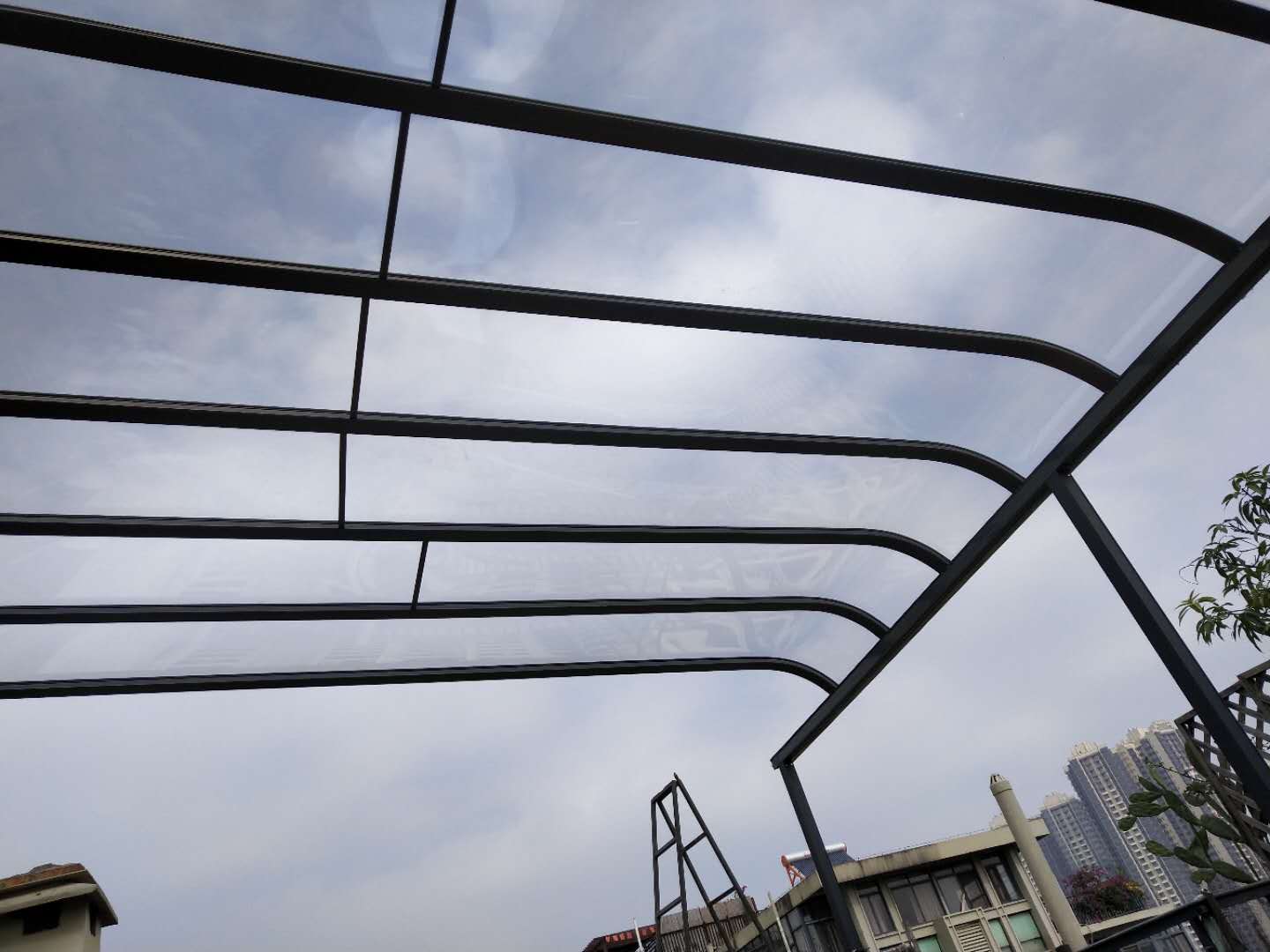 钦州客户雨棚安装实景