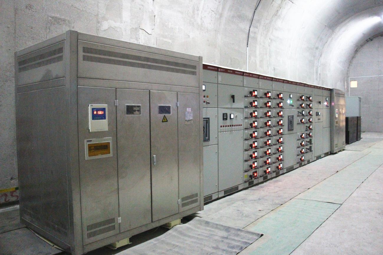 桂林至柳城高速公路永久用電專變配電工程