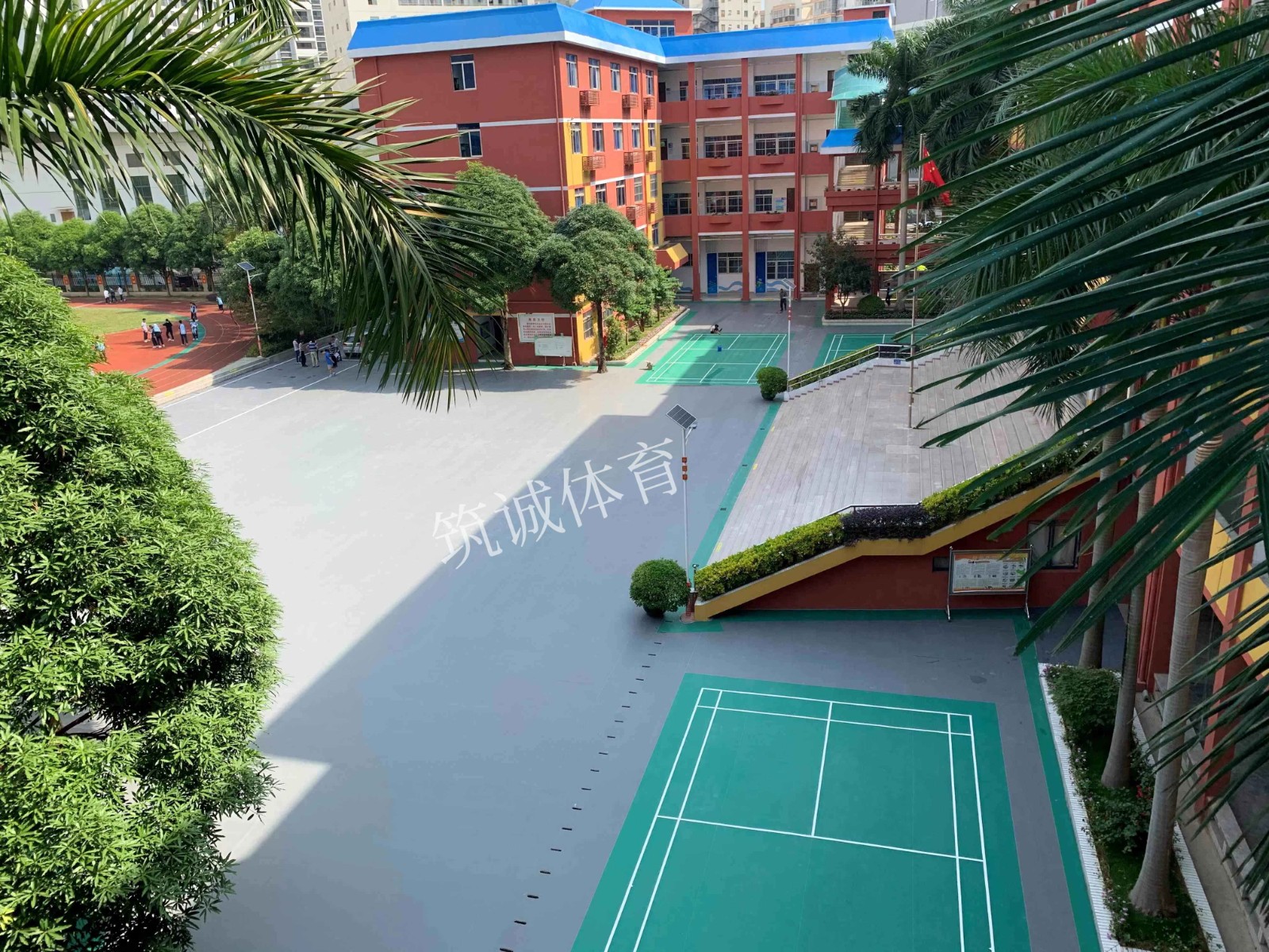 南宁市第二十九中学升旗台前塑胶球场水印 1.jpg