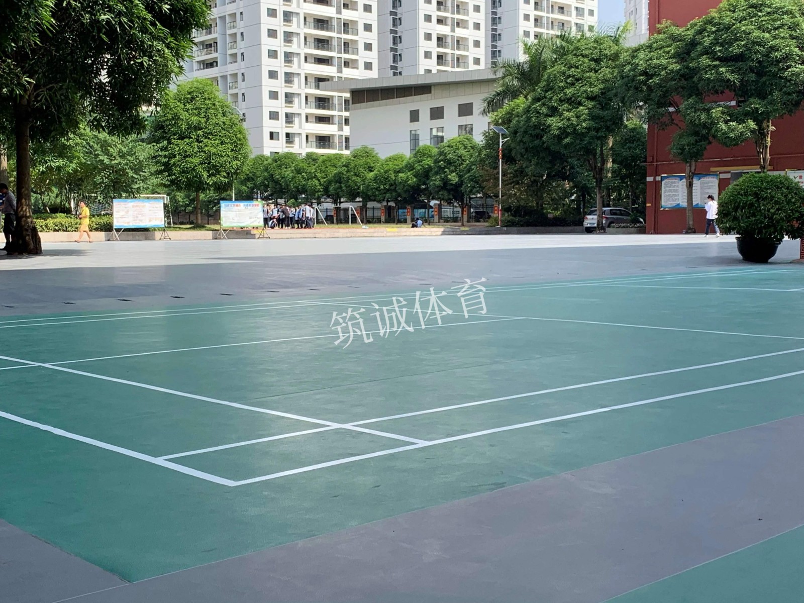 南宁市第二十九中学升旗台前塑胶球场水印 4.jpg