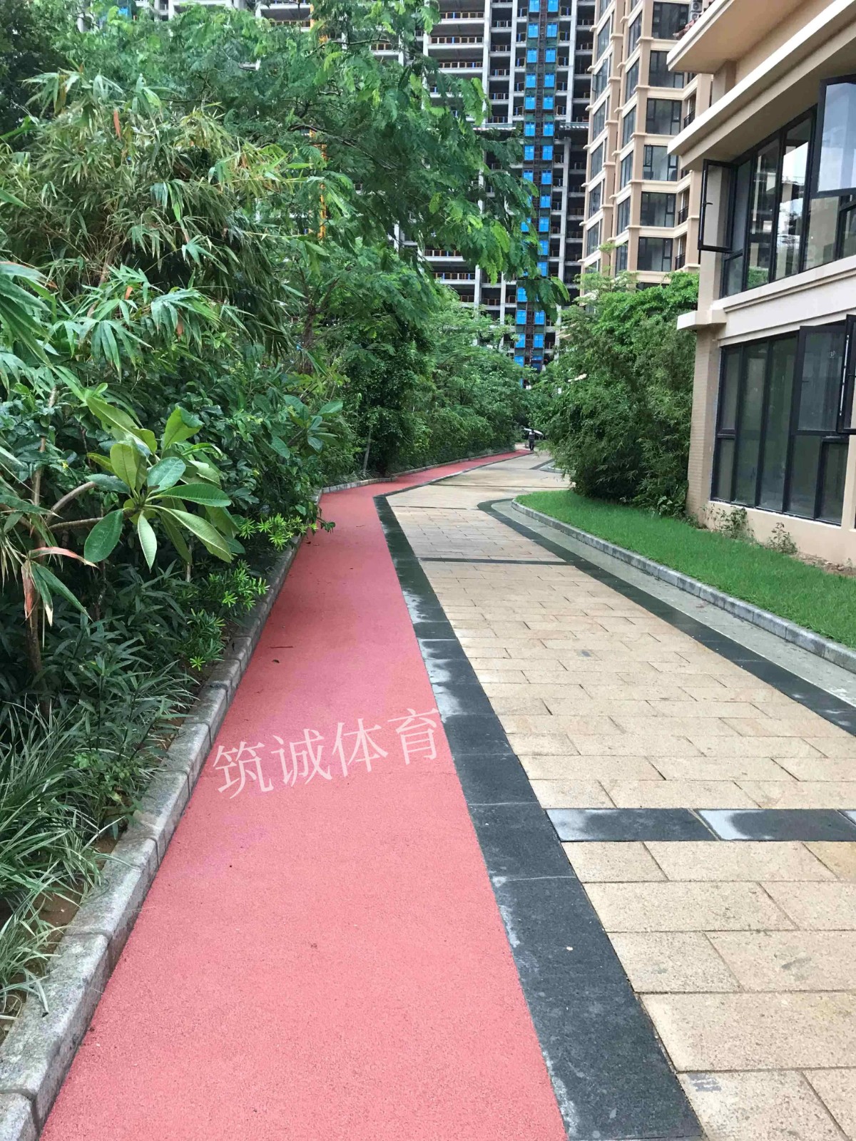 和居壹海江山EPDM塑胶跑道工程水印 1.jpg