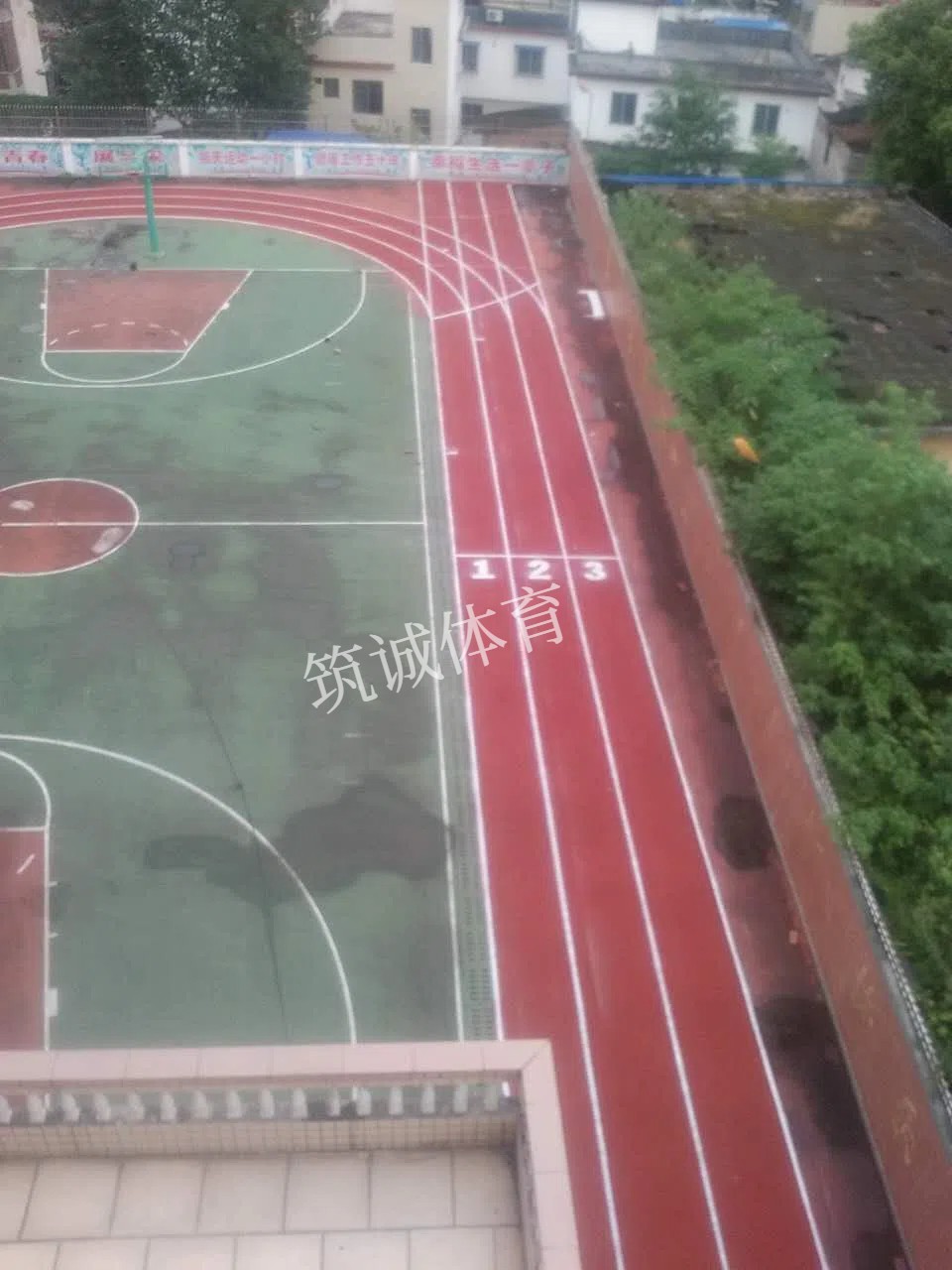 广东乐昌市中英文学校塑胶面层水印 2.jpg